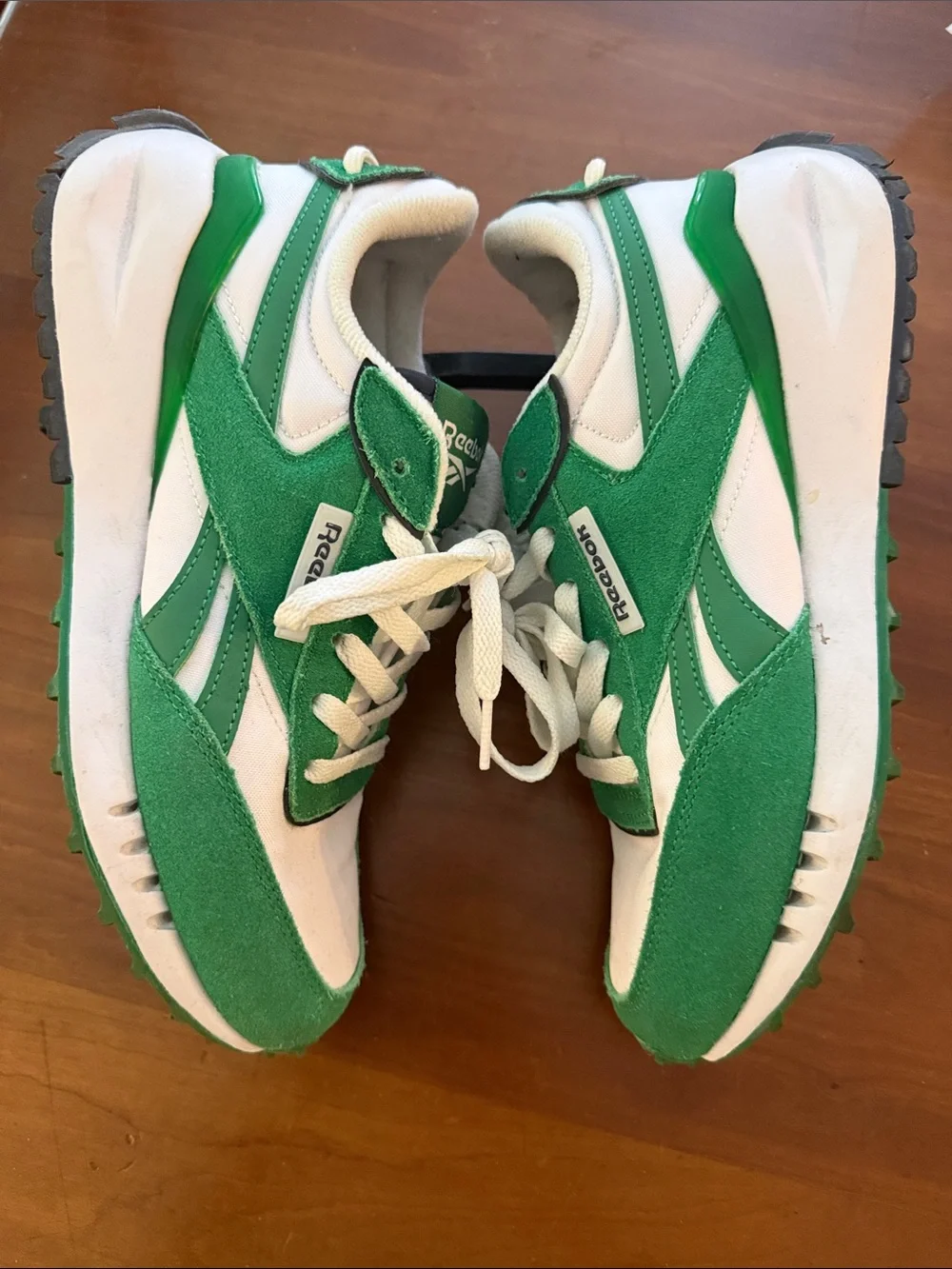 Reebok Women’s Comfort Ortho-lite White and Green Retro Runner Sneakers